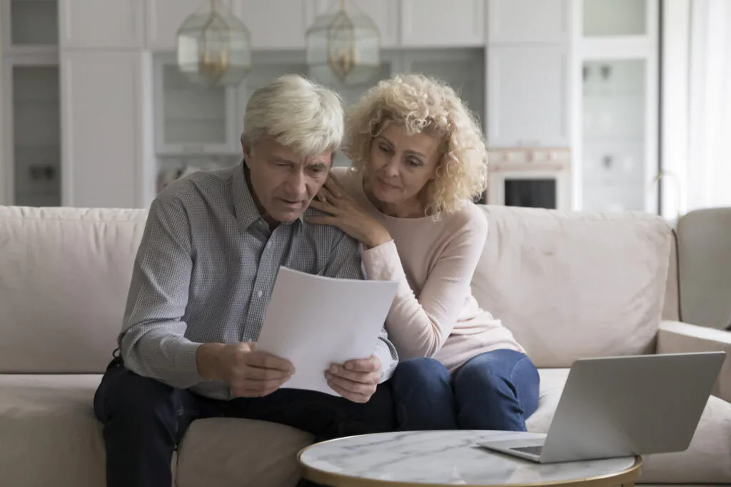 How Many Clients Follow an Advisor Who Changes Firms?